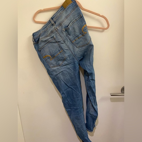 American eagle blue skinny jeans, short size 4 - Picture 3 of 4